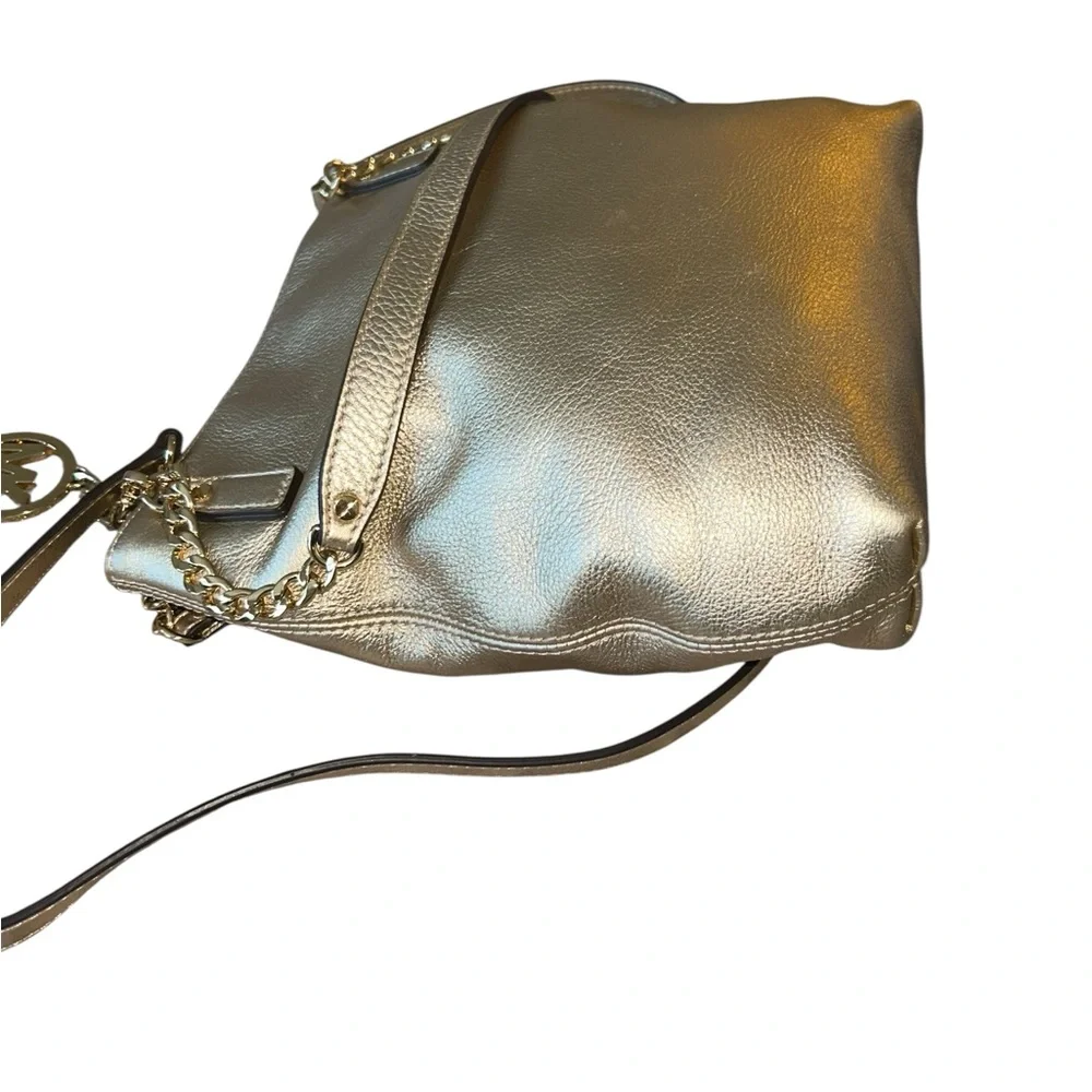 Michael Kors Gold and Beige Handbag